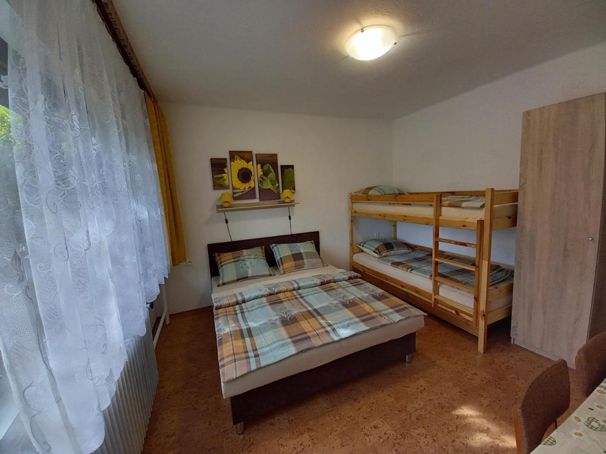 Apartmanovy Dom Grand Sturovo Luaran gambar
