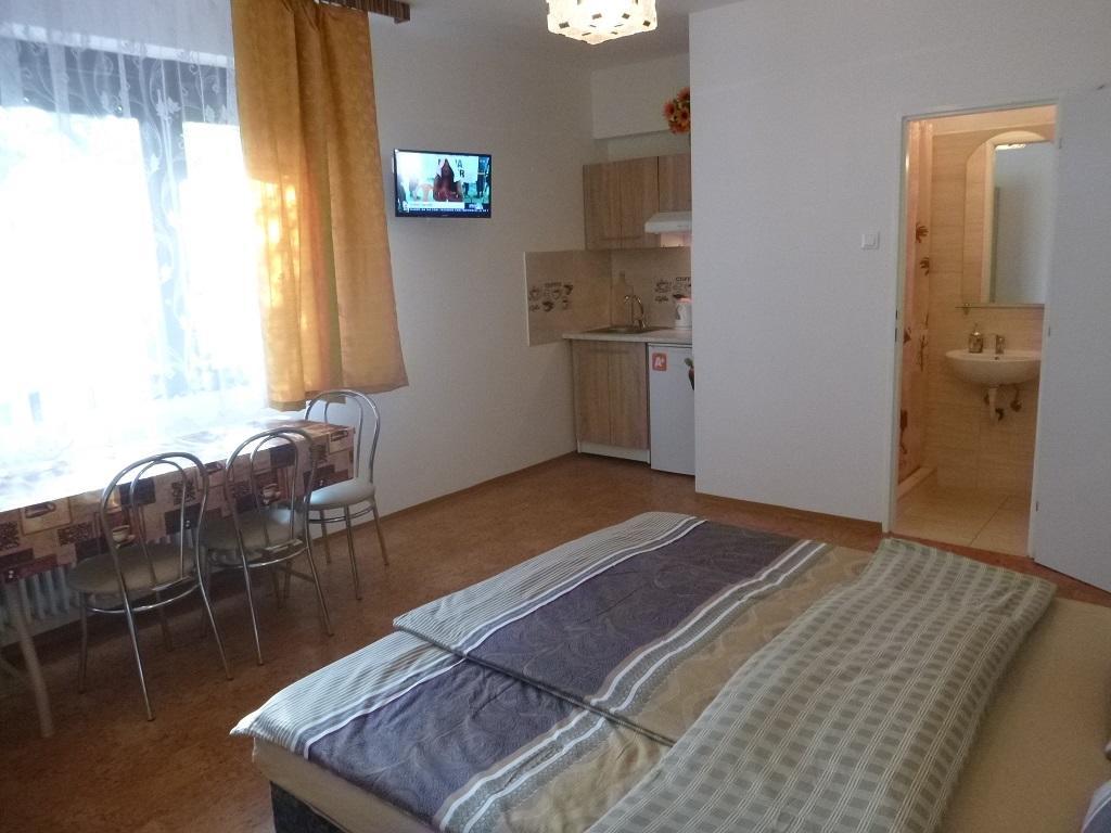 Apartmanovy Dom Grand Sturovo Luaran gambar