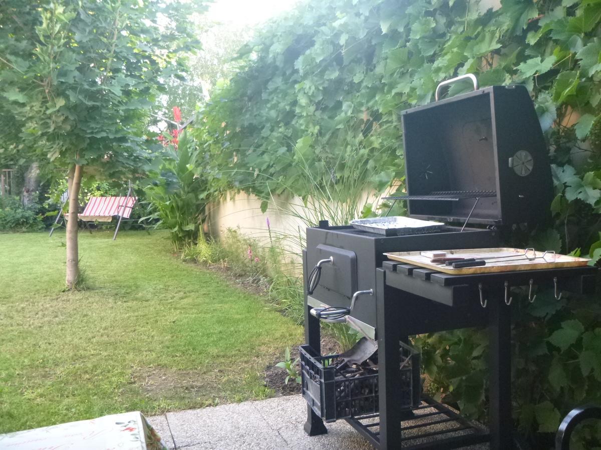 Apartmanovy Dom Grand Sturovo Luaran gambar